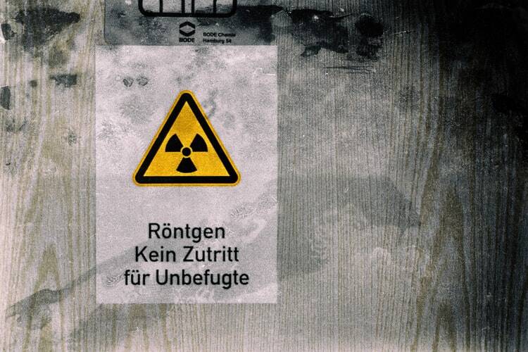 A toxic sign in German..